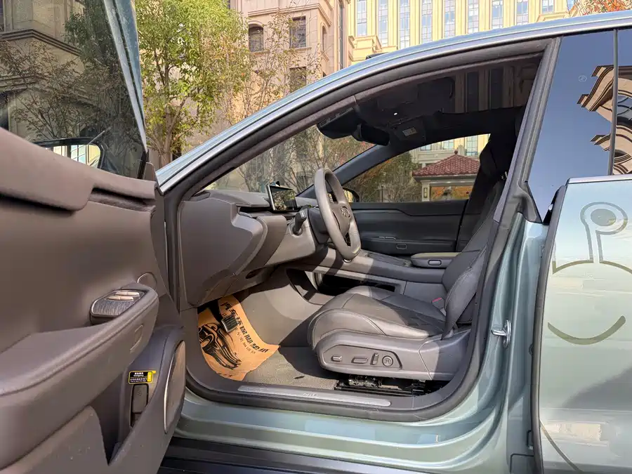 900x675_0_q87_c42_autohomecar__ChxpV2kmrmuAPPv1AAqLE0MBUaw720.jpg.webp Used NIO ET7 2022 model 100kWh first edition