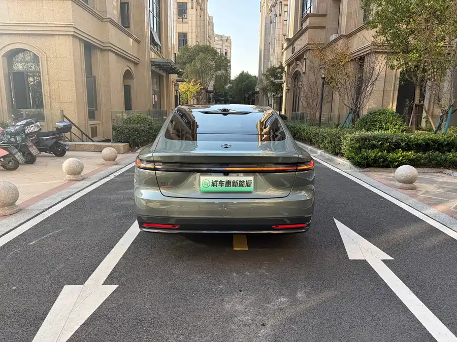 900x675_0_q87_c42_autohomecar__ChxpV2kmrnWAYvQKAA__0HVa080693.jpg.webp Used NIO ET7 2022 model 100kWh first edition