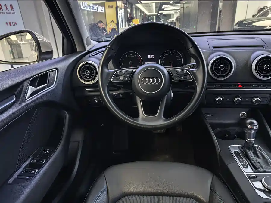 Used Audi A3 2020 Limousine 35 TFSI Fashion Type National V