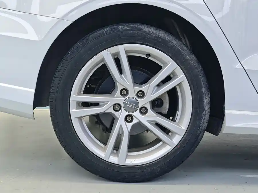 Used Audi A3 2020 Limousine 35 TFSI Fashion Type National V