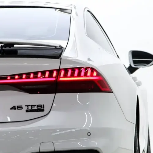 900x675_0_q87_c42_autohomecar__ChxpV2kpWzWAKMsWAAElipb34Rk496.jpg.webp Used Audi A7 2023 45 TFSI Premium Selection