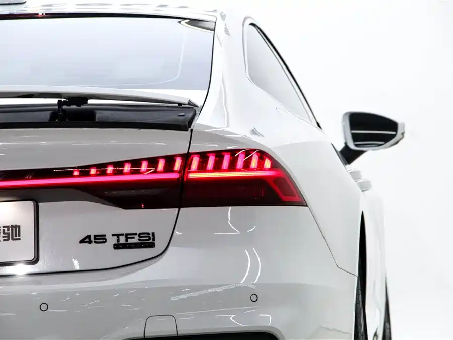 900x675_0_q87_c42_autohomecar__ChxpV2kpWzWAKMsWAAElipb34Rk496.jpg.webp Used Audi A7 2023 45 TFSI Premium Selection