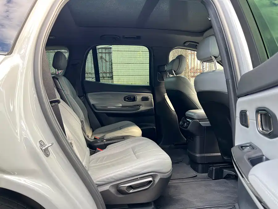 900x675_0_q87_c42_autohomecar__ChxpV2kqg6CAbVurAAiix7ctTS0845.jpg.webp Used NIO ES8 2022 75kWh six-seater version