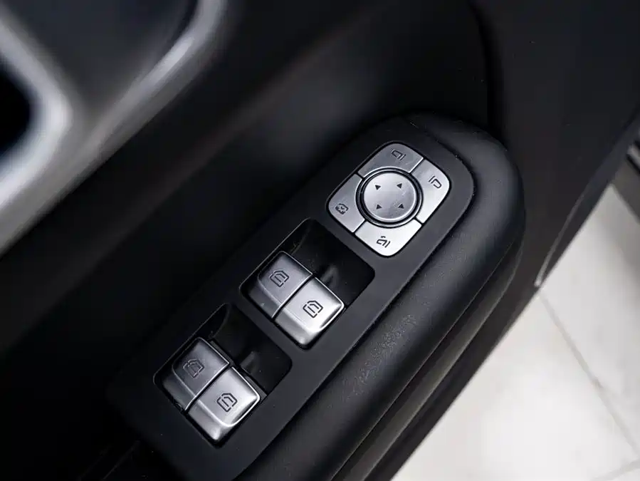 Used Li Auto L8 2023 Pro