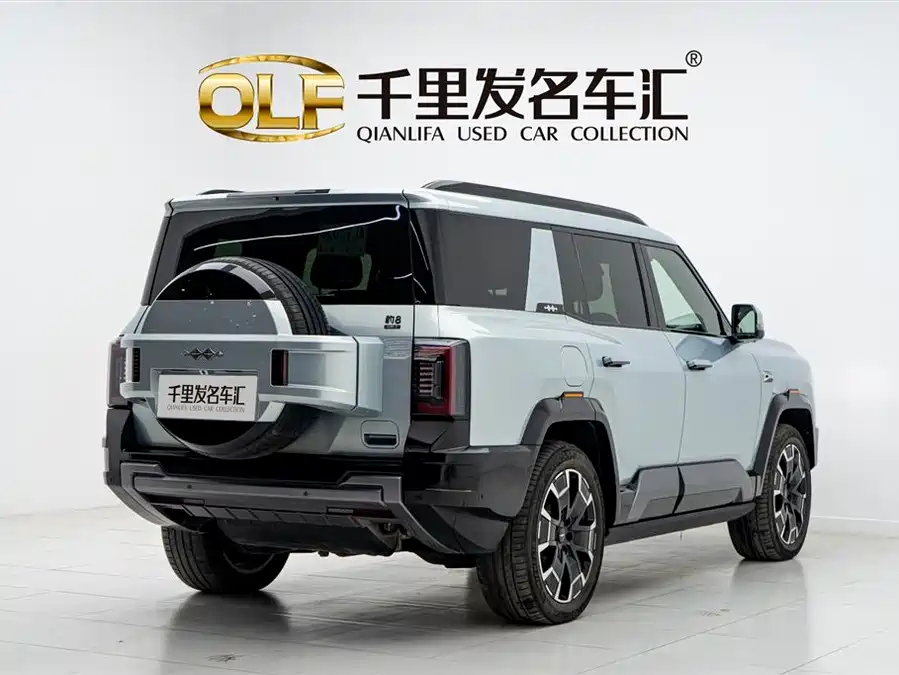 900x675_0_q87_c42_autohomecar__ChxpV2kqtQuAVR44AAFULetCqJI406.jpg.webp Used BYD Leopard 8 2025 Zhiyong flagship version 7 seats