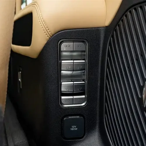 900x675_0_q87_c42_autohomecar__ChxpV2kqtSuAWpylAAHTthYX98Y189.jpg.webp Used BYD Leopard 8 2025 Zhiyong flagship version 7 seats