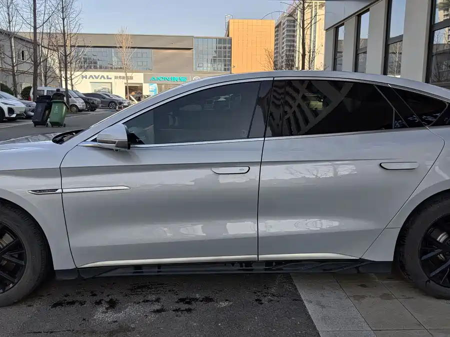 900x675_0_q87_c42_autohomecar__ChxpV2kqteWAY3ydAAUmCTatCnU072.jpg.webp Used BYD Han 2024 DM-i Honor Edition 121KM Premium Type