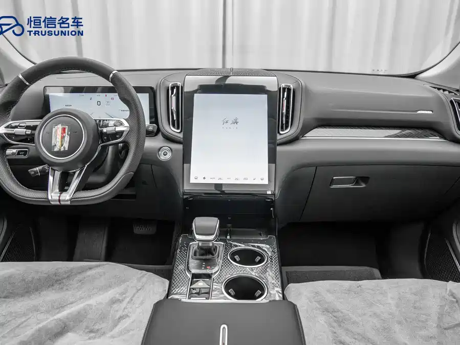 900x675_0_q87_c42_autohomecar__ChxpV2kugNuAfSlNAAT0cWXv6Qs559.jpg.webp Used Hongqi HS3 PHEV 2024 115km Jinwei Edition