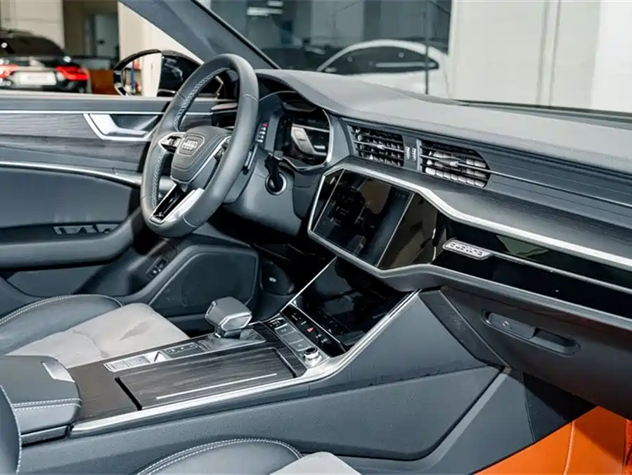 900x675_0_q87_c42_autohomecar__ChxpV2kv9w6AWYDnAAHanT5Ss5I874.jpg.webp Used Audi A6L 2024 45 TFSI quattro premium dynamic model