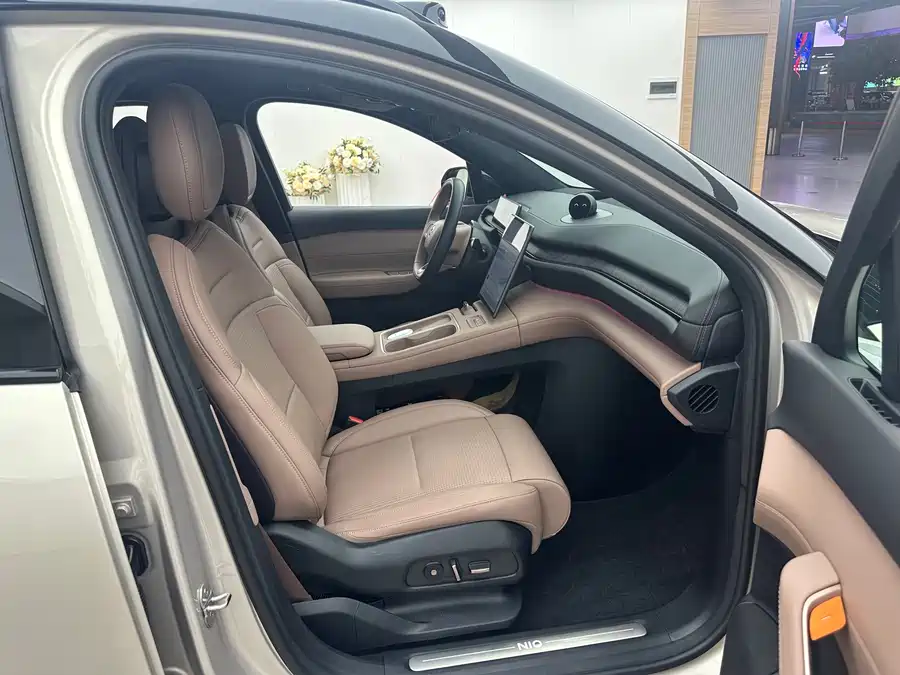 Used NIO ES6 2024 model 75kWh