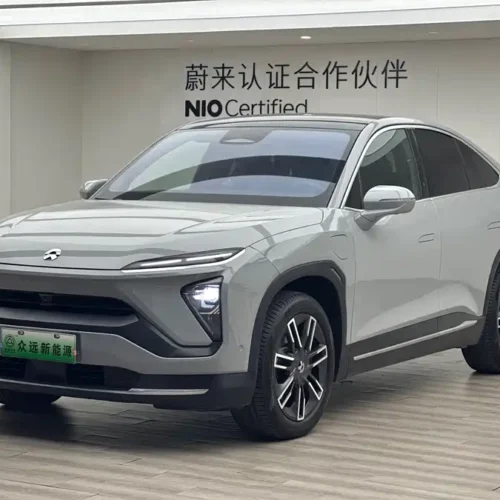 900x675_0_q87_c42_autohomecar__ChxpV2kxPbKARC7hAAly2kPi0EM098.jpg.webp Used NIO EC6 2020 615KM Performance Edition