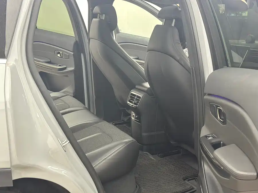 900x675_0_q87_c42_autohomecar__ChxpV2kxPbuAIW8kAAbFJ9t495U178.jpg.webp Used NIO EC6 2020 615KM Performance Edition