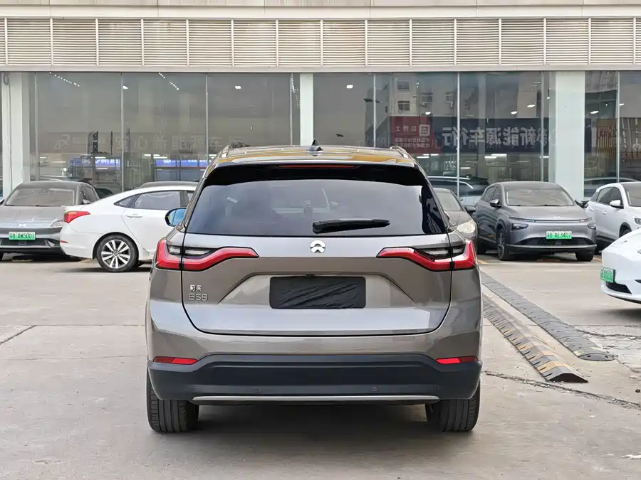 900x675_0_q87_c42_autohomecar__ChxpV2kxVdSAMHieAAWrG4YsBUc922.jpg.webp Used NIO ES8 2018 model 355KM base version six-seater version