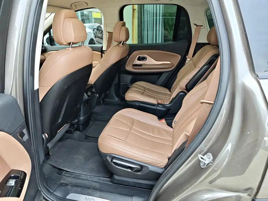 900x675_0_q87_c42_autohomecar__ChxpV2kxVdeAUXzoAAXvY3-xAvY246.jpg.webp Used NIO ES8 2018 model 355KM base version six-seater version