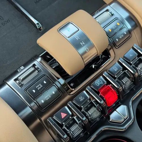 900x675_0_q87_c42_autohomecar__ChxpV2kxW72AYHjgAAqpAAWKxKI332.jpg.webp Used BYD Leopard 8 2025 Zhiyong flagship version 7 seats