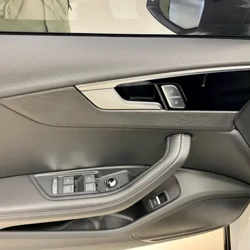 900x675_0_q87_c42_autohomecar__ChxpV2kyQ0SAXNn_AAn5hYngLpw812.jpg.webp Used Audi A4L 2024 40 TFSI luxury and dynamic model