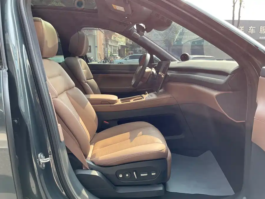 Used NIO ES8 2023 model 75kWh