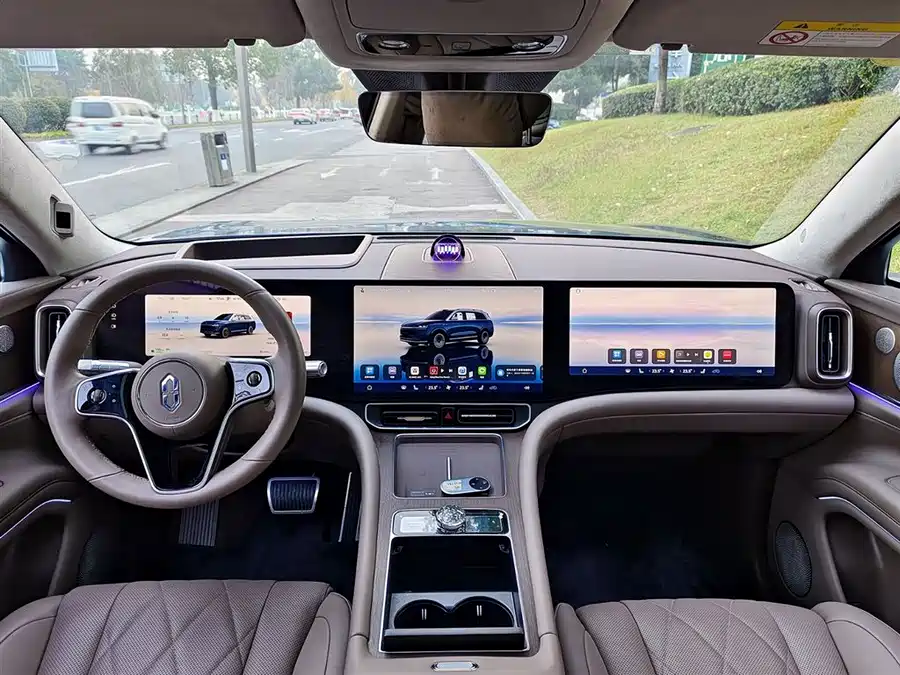 Used AITO M9 2024 extended range Ultra version 52kWh 5-seater version