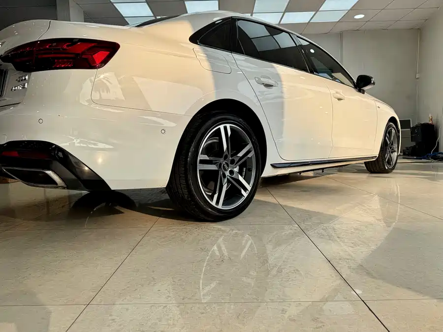 Used Audi A4L 2022 40 TFSI luxury and dynamic model