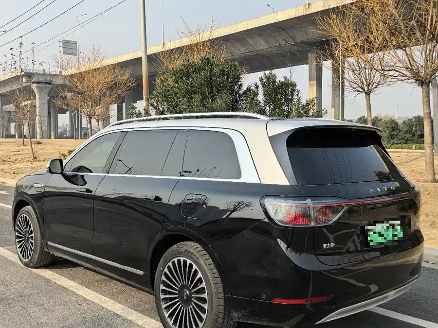 900x675_0_q87_c42_autohomecar__ChxpV2lA36SAfT1VAAvtWnEljWA792.jpg.webp Used AITO M9 2024 extended range Max version 52kWh 6-seater version