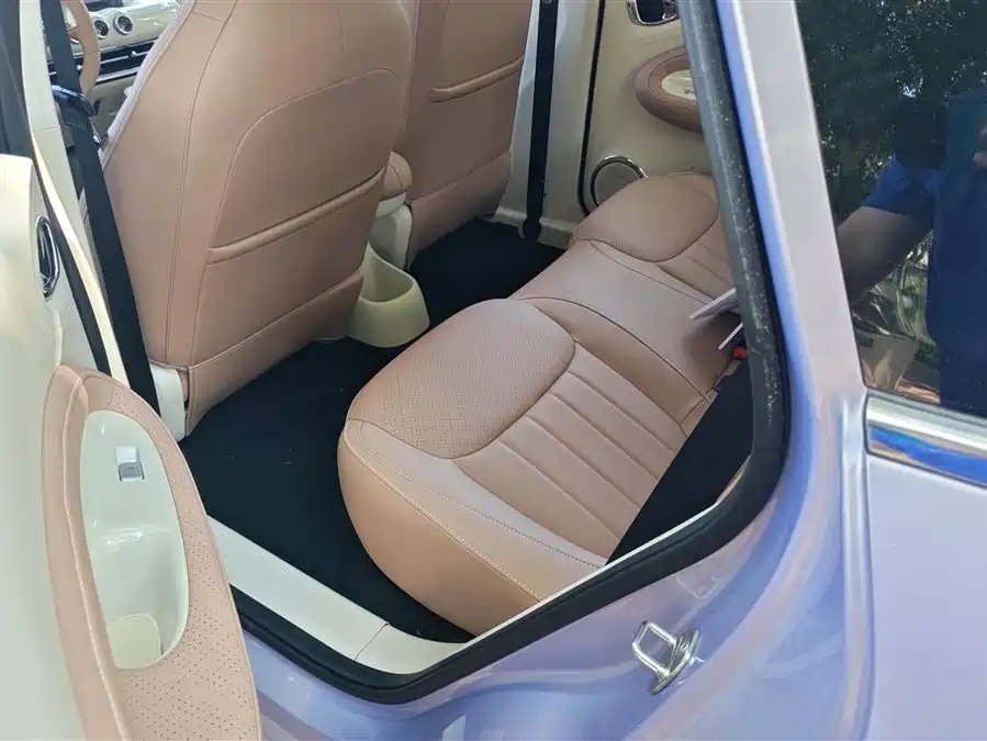 900x675_0_q87_c42_autohomecar__ChxpV2lADWGASpvyAAFx6_4KftU788.jpg.webp Used Wuling Bingo 2025 model 410km Lingxi exclusive model