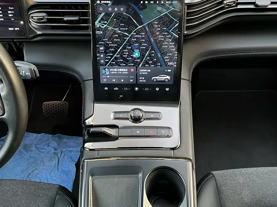 900x675_0_q87_c42_autohomecar__ChxpV2lBdPCAIUziAAw6GFmcjCQ404.jpg.webp Used NIO EC6 2022 100kWh sports version