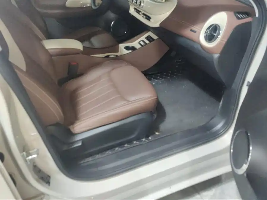 Used Wuling Bingo 2024 model 333km Lingxi Internet model