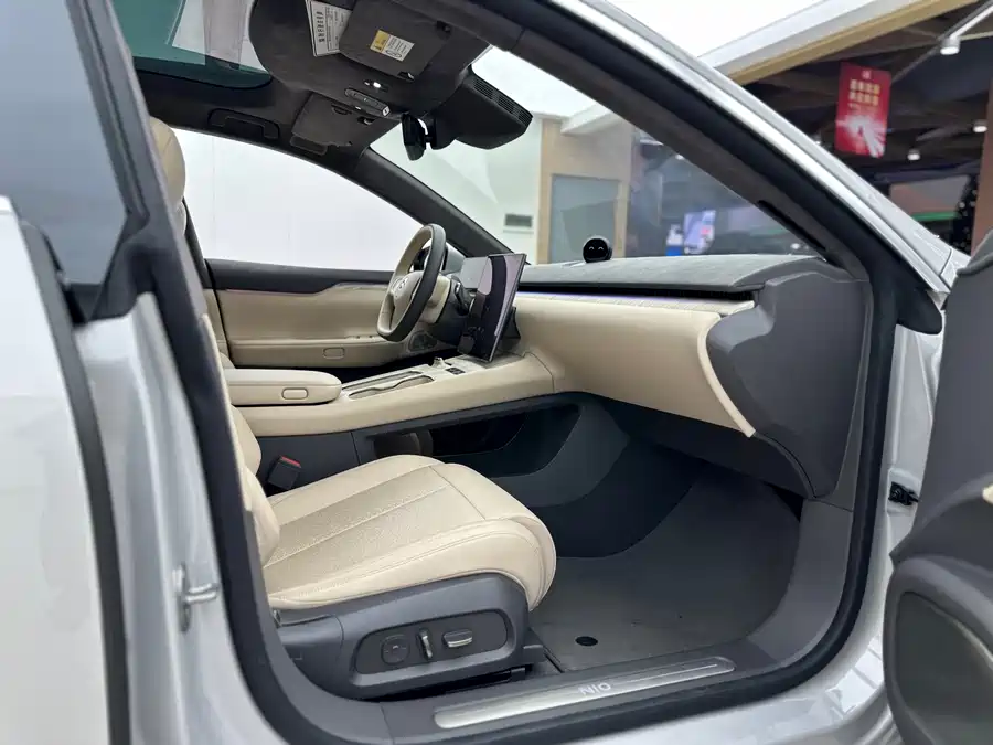 900x675_0_q87_c42_autohomecar__ChxpV2lCWuSALE01AAYn0mGsf3s857.jpg.webp Used NIO ET7 2024 75kWh Executive Edition