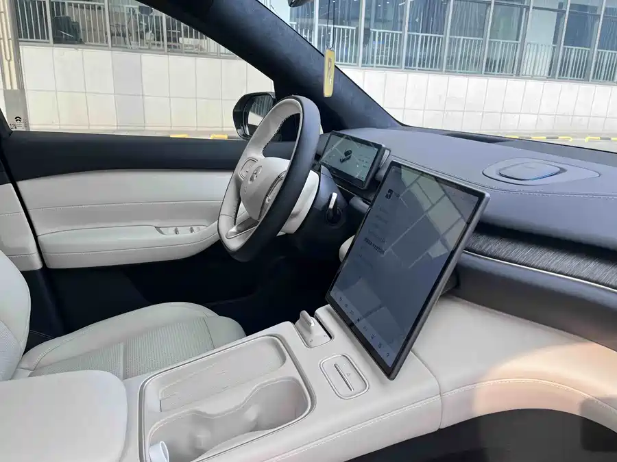 900x675_0_q87_c42_autohomecar__ChxpV2lCXcaAPmriAARTxTH76To345.jpg.webp Used NIO ES6 2024 model 75kWh