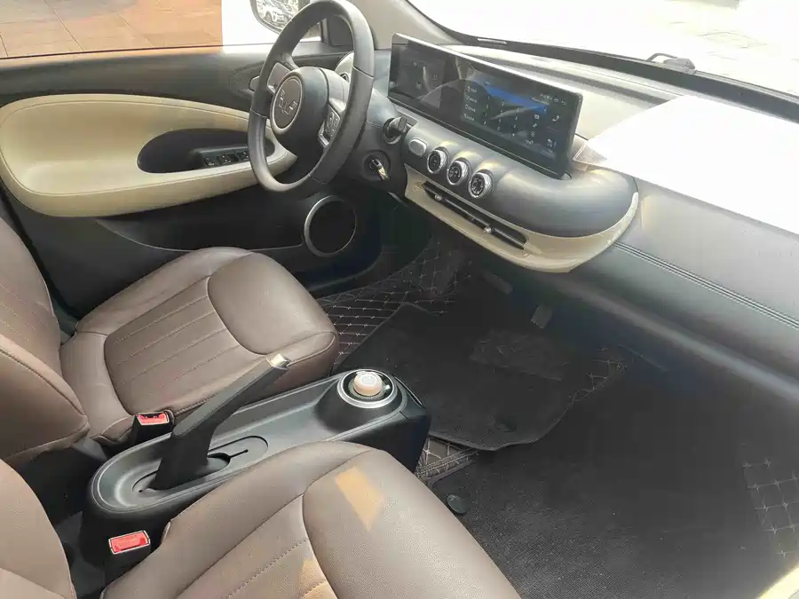 900x675_0_q87_c42_autohomecar__ChxpV2lCkqSAZxC3AAUjtCCvsn4662.jpg.webp Used Wuling Bingo 2023 model 203km comfortable model