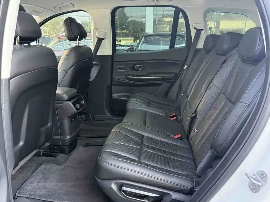 900x675_0_q87_c42_autohomecar__ChxpV2lDMquAcjo0AAbPlr_eiHY041.jpg.webp Used NIO ES8 2022 100kWh seven-seater version