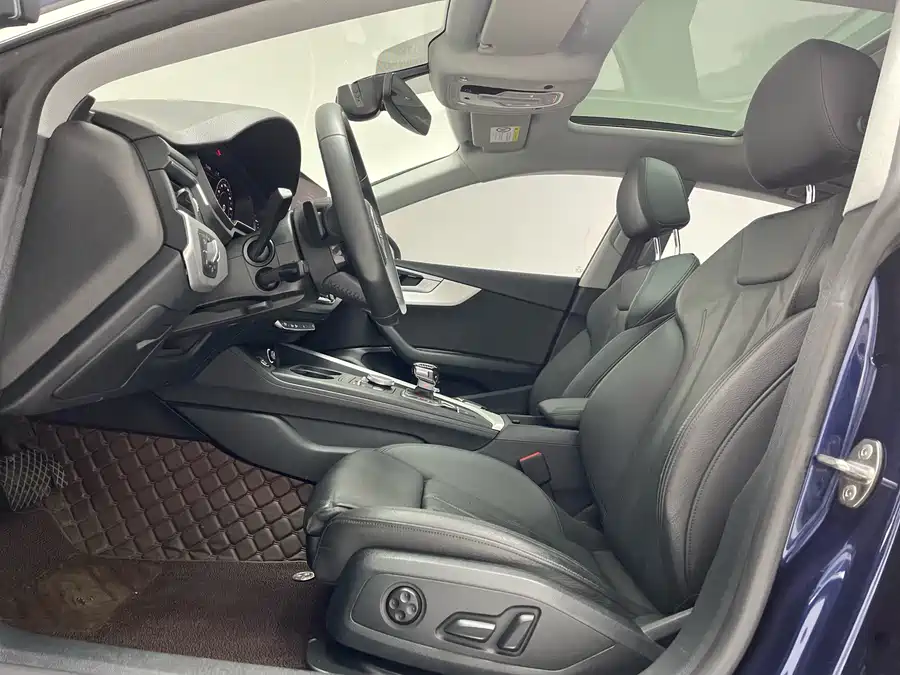 900x675_0_q87_c42_autohomecar__ChxpV2lDXmmABpA9AAkZz7jjcXM333.jpg.webp Used Audi A5 (imported) 2019 Sportback 45 TFSI quattro sporty