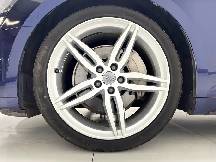 900x675_0_q87_c42_autohomecar__ChxpV2lDXmuAHhPBAAdKYTyG3JA199.jpg.webp Used Audi A5 (imported) 2019 Sportback 45 TFSI quattro sporty