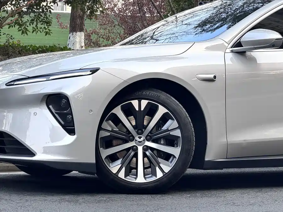 900x675_0_q87_c42_autohomecar__ChxpV2lDZBKAf3XYAAfa9Dqmy5k234.jpg.webp Used NIO ET7 2023 100kWh Signature Edition