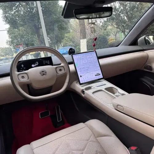 900x675_0_q87_c42_autohomecar__ChxpV2lDZBOAJ0eKAAXifWySbgM845.jpg.webp Used NIO ET7 2023 100kWh Signature Edition