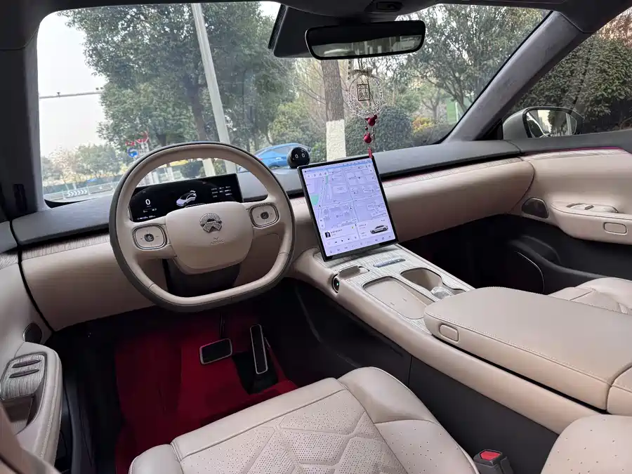 900x675_0_q87_c42_autohomecar__ChxpV2lDZBOAJ0eKAAXifWySbgM845.jpg.webp Used NIO ET7 2023 100kWh Signature Edition