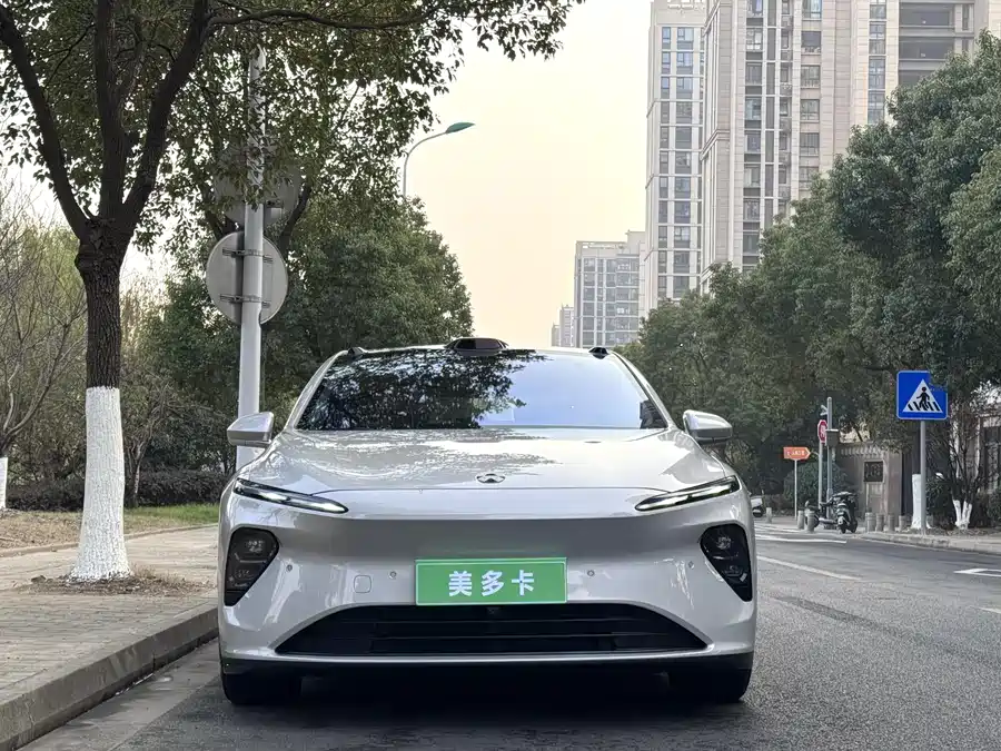 900x675_0_q87_c42_autohomecar__ChxpV2lDZBWAN0aNAAj3XKa6oiQ526.jpg.webp Used NIO ET7 2023 100kWh Signature Edition