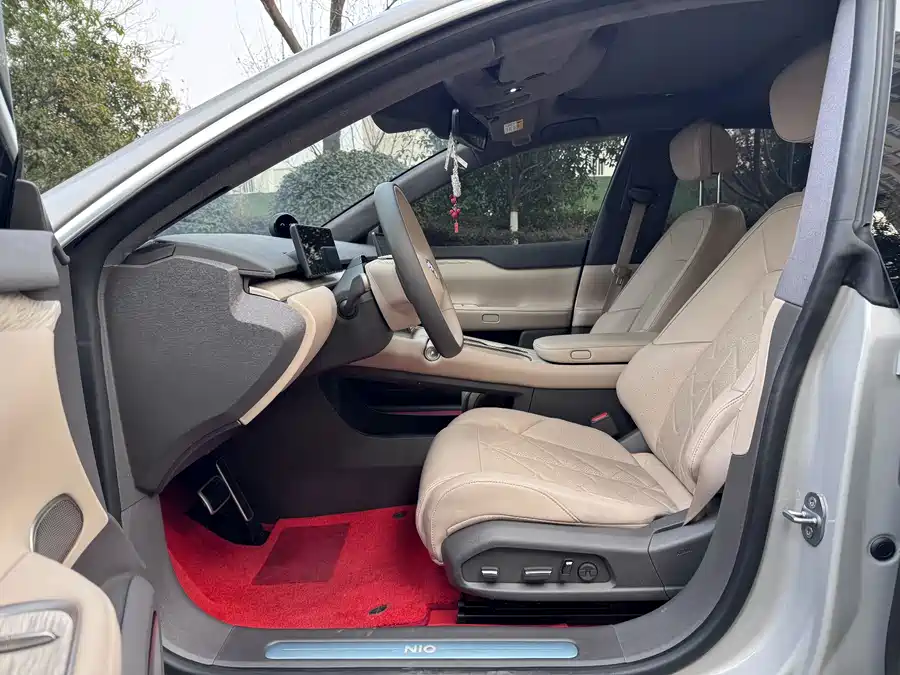 900x675_0_q87_c42_autohomecar__ChxpV2lDZBmAZ3RkAAXw7QO8R5g412.jpg.webp Used NIO ET7 2023 100kWh Signature Edition