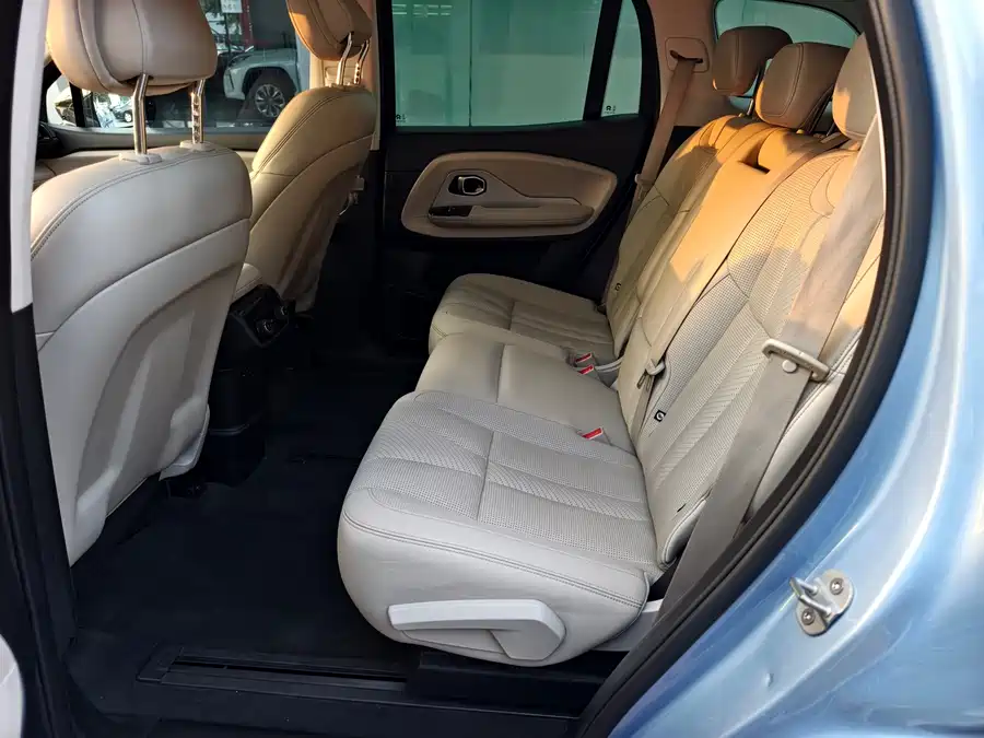 900x675_0_q87_c42_autohomecar__ChxpV2lDvHeAWlH6AAdDtvm_f1o229.jpg.webp Used NIO ES8 2018 Founder Edition