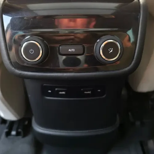 900x675_0_q87_c42_autohomecar__ChxpV2lDvHiASox3AAUrudj0q1E596.jpg.webp Used NIO ES8 2018 Founder Edition