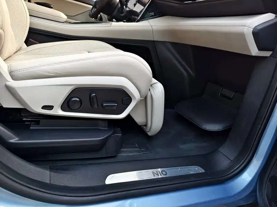 900x675_0_q87_c42_autohomecar__ChxpV2lDvHqAbIjKAAejBShH3cw367.jpg.webp Used NIO ES8 2018 Founder Edition