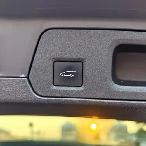 900x675_0_q87_c42_autohomecar__ChxpV2lDvHyAS4sDAAbIL_muap0347.jpg.webp Used NIO ES8 2018 Founder Edition