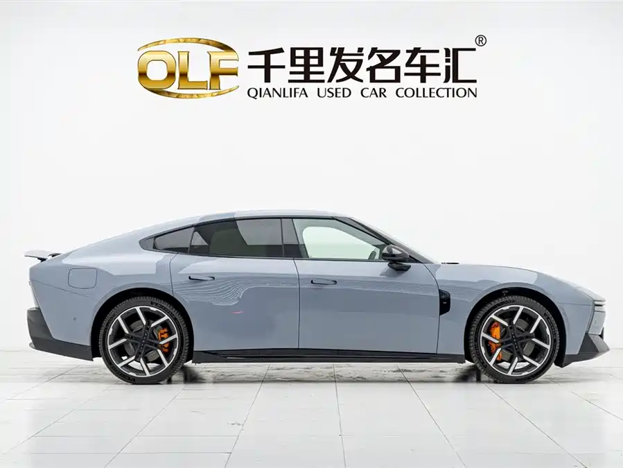 900x675_0_q87_c42_autohomecar__ChxpV2lE9RSAHraMAAEaFQJNfso048.jpg.webp Used Xpeng P7 2025 702 Long Battery Life Ultra