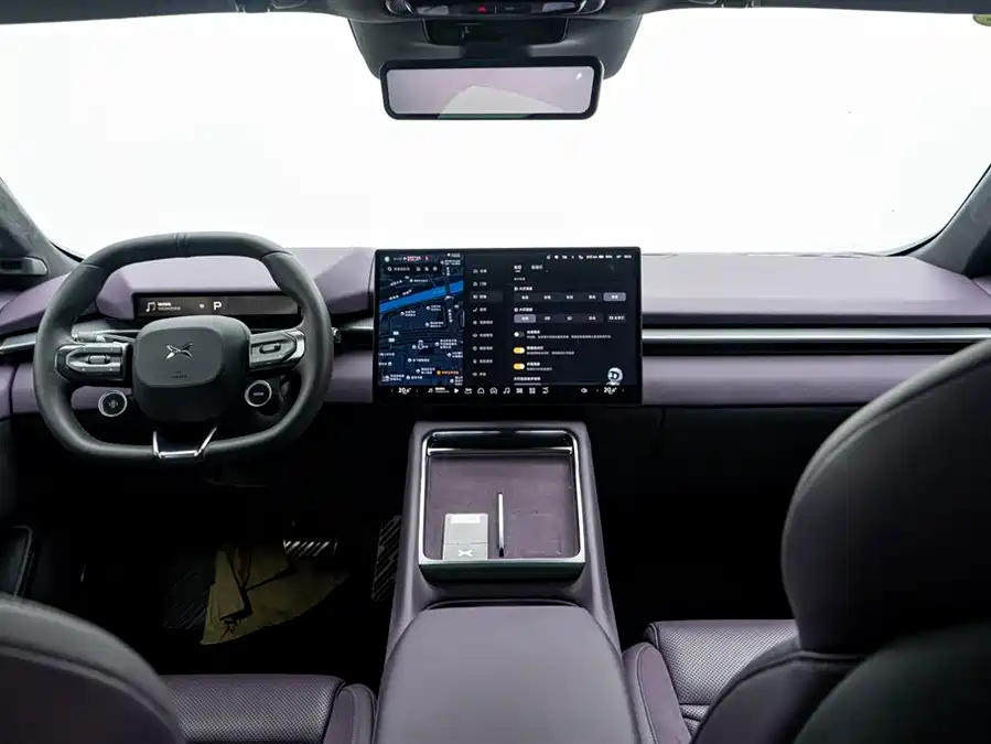 900x675_0_q87_c42_autohomecar__ChxpV2lE9SqABTrxAAE3NVVVuZM192.jpg.webp Used Xpeng P7 2025 702 Long Battery Life Ultra