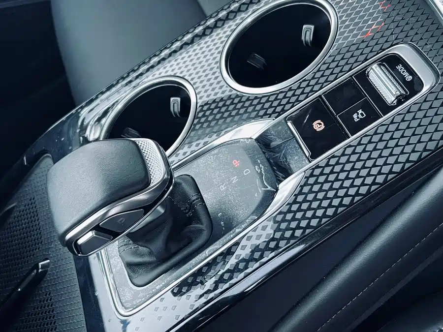 Used Hongqi HS3 PHEV 2025 model 117km Jinwei PLUS version