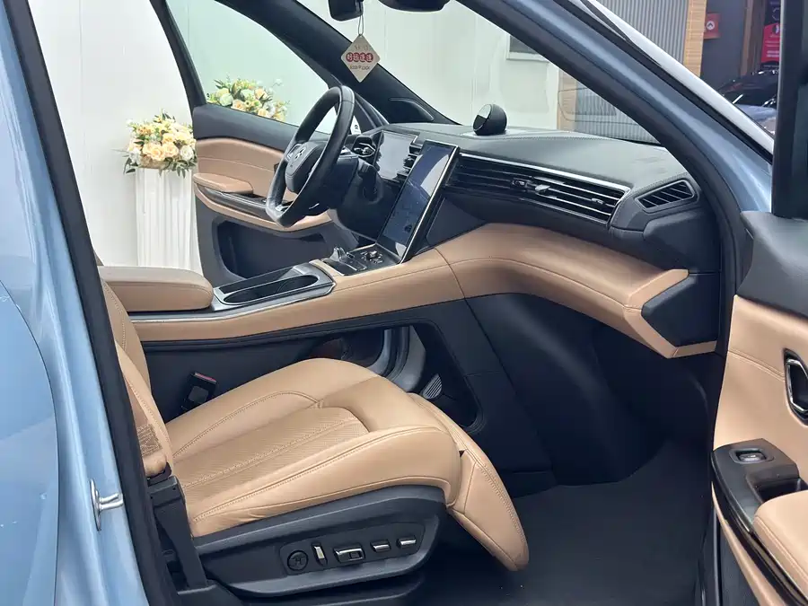 900x675_0_q87_c42_autohomecar__ChxpV2lFAjCAYmZ-AAgWzE1C0eU636.jpg.webp Used NIO EC6 2020 615KM Performance Edition