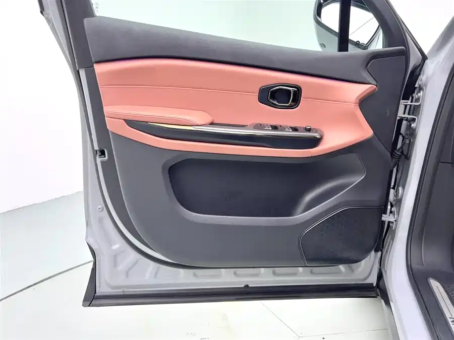 900x675_0_q87_c42_autohomecar__ChxpV2lFC1GAHSzhAAFjyNvMBLo403.jpg.webp Used NIO EC6 2020 430KM Sports Edition