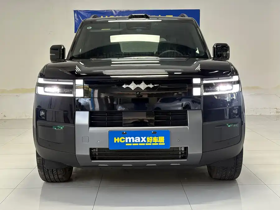 900x675_0_q87_c42_autohomecar__ChxpV2lFCU2AAUZQAAb1ILw0Ch4725.jpg.webp Used BYD Leopard Titanium 7 2025 190KM four-wheel drive Ultra version