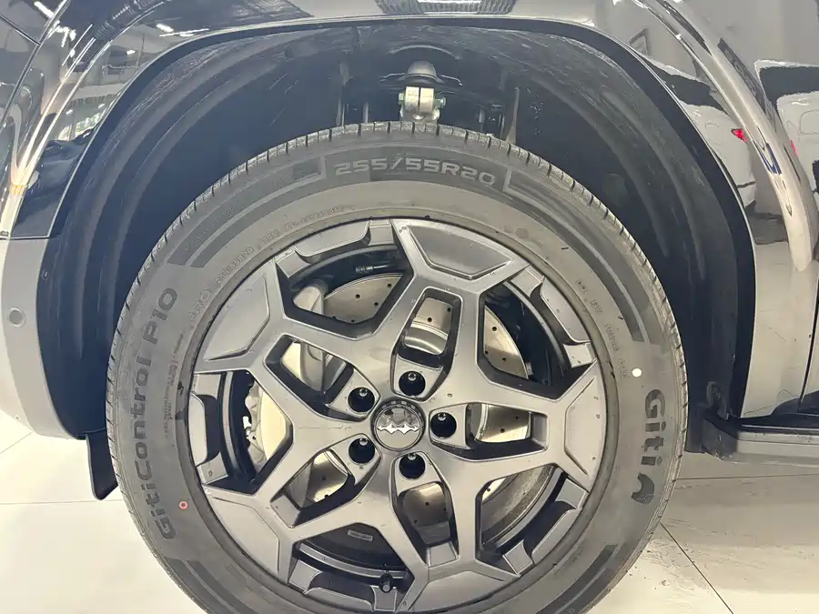 900x675_0_q87_c42_autohomecar__ChxpV2lFCVuAfVfQAAmfjoWGYcg357.jpg.webp Used BYD Leopard Titanium 7 2025 190KM four-wheel drive Ultra version