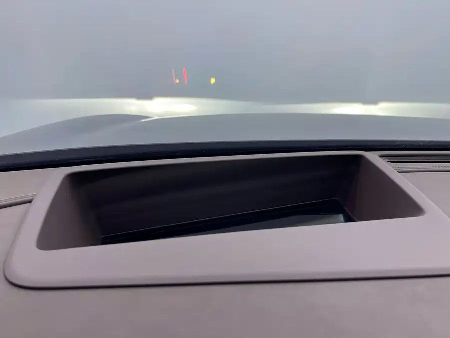 900x675_0_q87_c42_autohomecar__ChxpV2lFIv6ASD2sAAN74JlCEwM036.jpg.webp Used AITO M9 2024 extended range Ultra version 42kWh 6-seater version